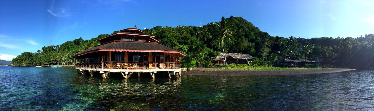 Kungkungan Bay Resort Bitung Exterior photo